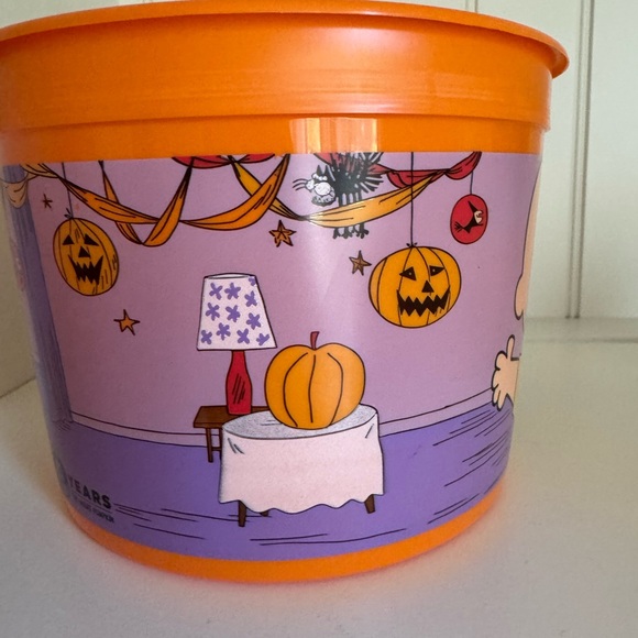 McDonald's Peanuts Charlie Brown 50th Anniversary Halloween Happy Meal Bucket - Picture 6 of 12